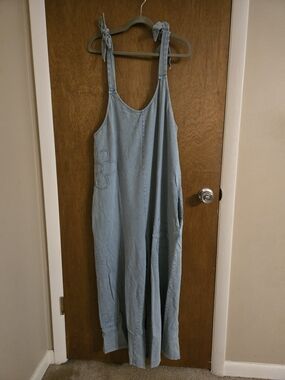 Light Blue Tie-Strap Linen Jumpsuit